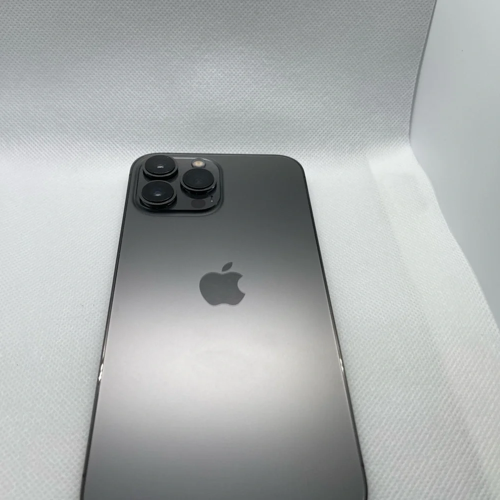 Apple Smartphone with Triple Lens - Silver